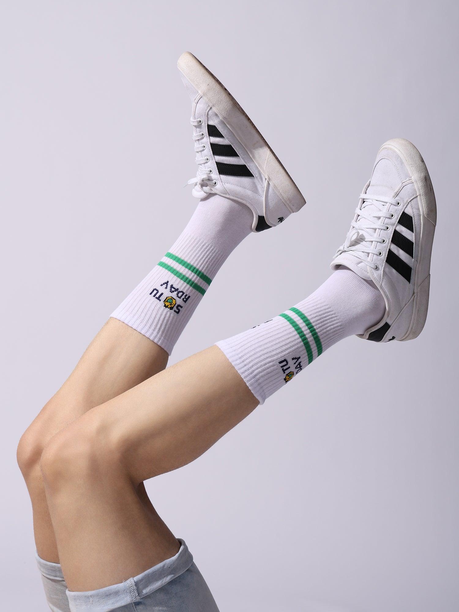 Days of the Week Socks, White Cotton Mid Calf/Crew Socks, Emoji Design, 7 Pairs Set