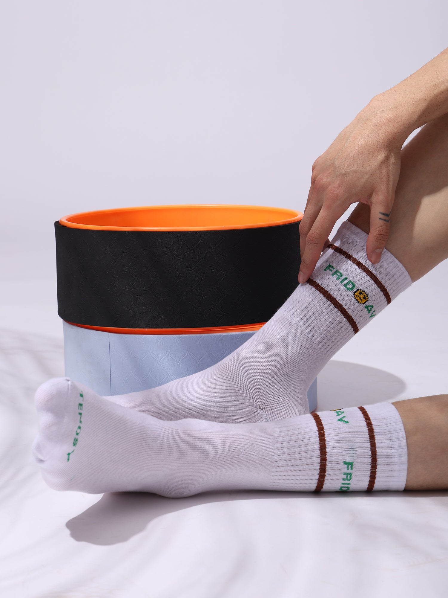 Days of the Week Socks, White Cotton Mid Calf/Crew Socks, Emoji Design, 7 Pairs Set