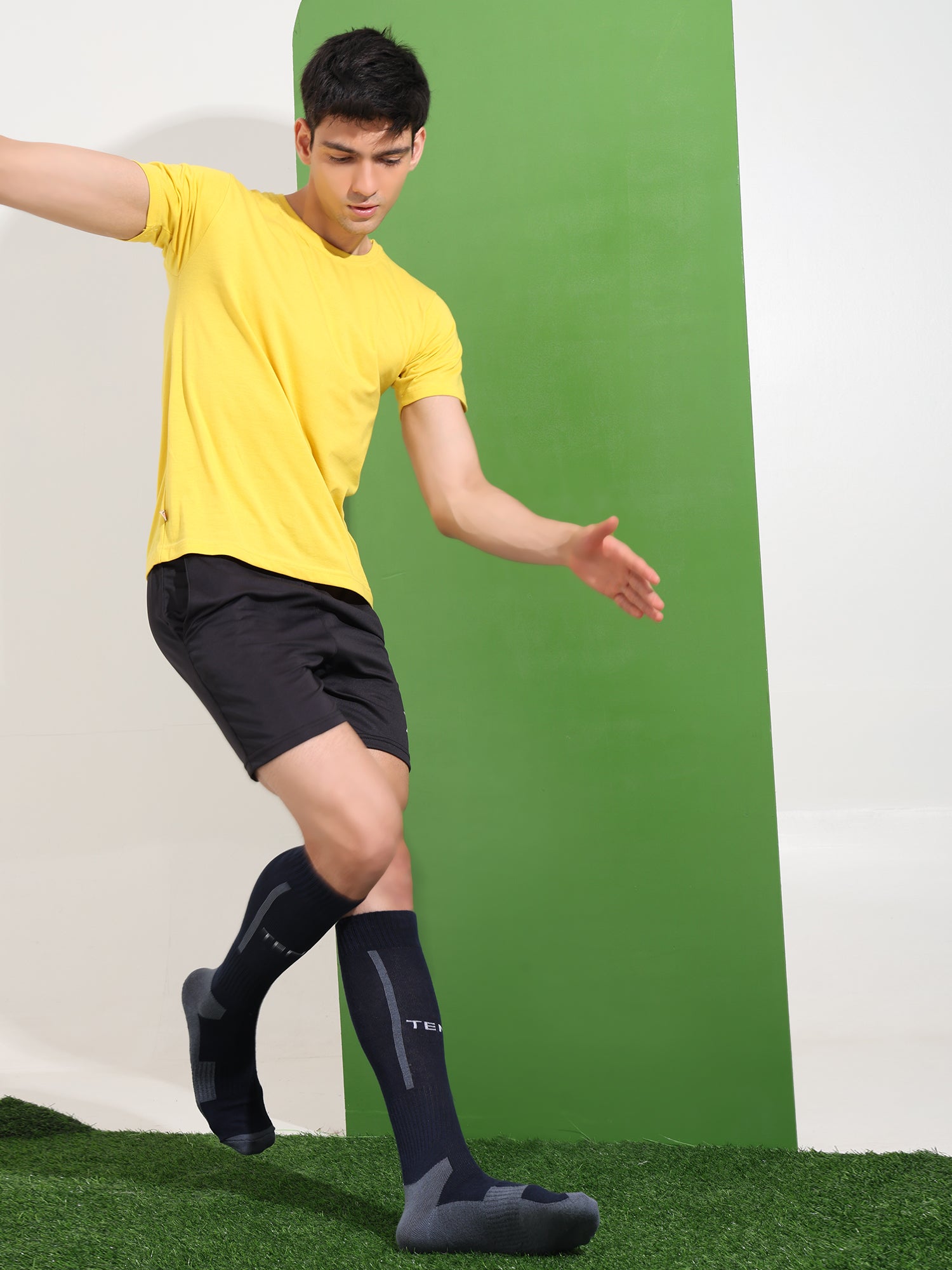 Performance Football Socks For Men & Women (Navy Blue)