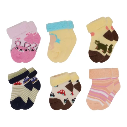 a pack of 6 cute animal design cotton baby socks from TENDSY