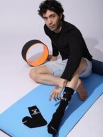 Gym Addict Athletic Crew Socks, Cotton, Black, Unisex - Image 3